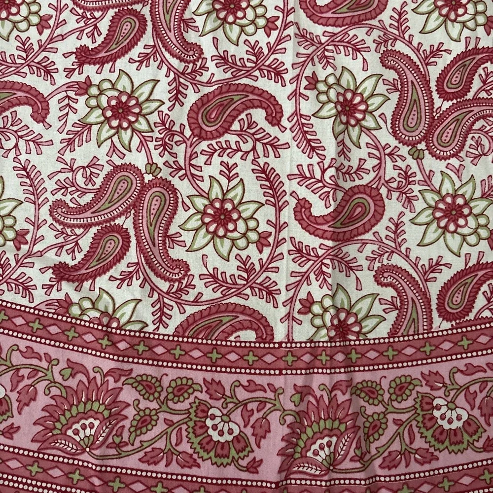 Williams Sonoma Outlet Pink White Paisley Tablecloth 70